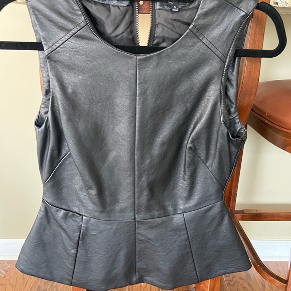 Quinn Women’s Leather Peplum Top - Picture 5 of 6